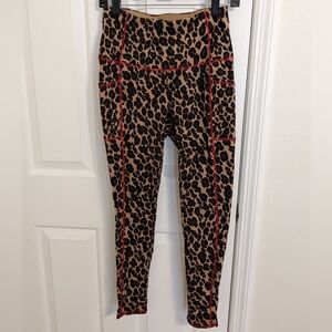 Chicos Animal Print Leggings